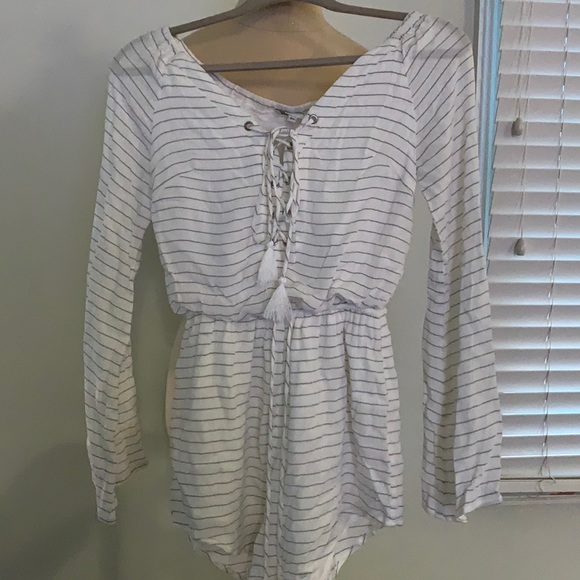 Women’s grey and white striped romper - Picture 2 of 6